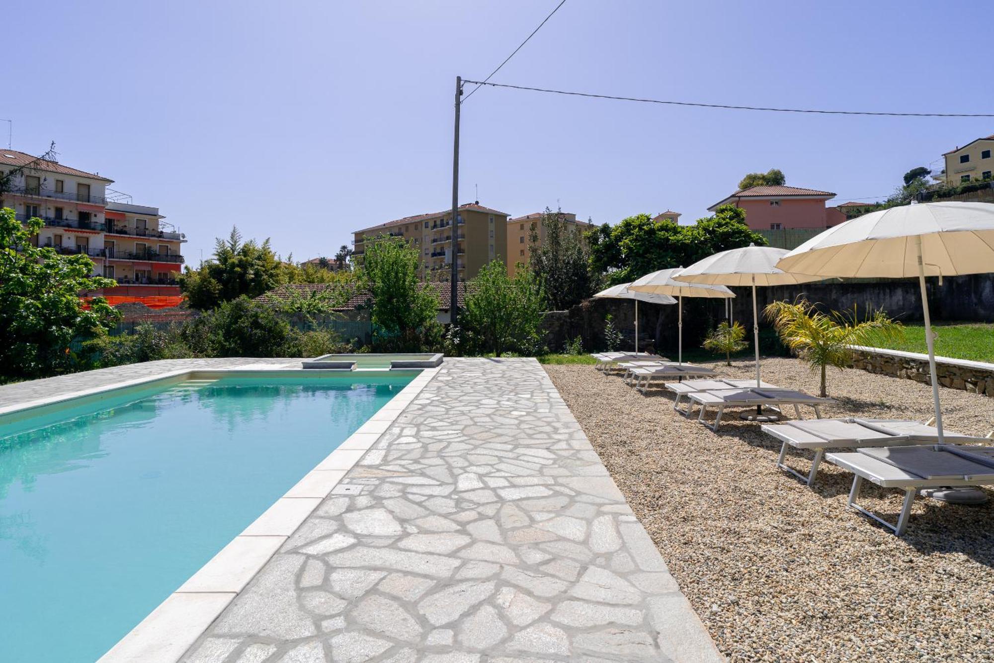 Il Gattino Di Porto - Apt 3 - Monolocale Veranda Piscina إمبيريا المظهر الخارجي الصورة