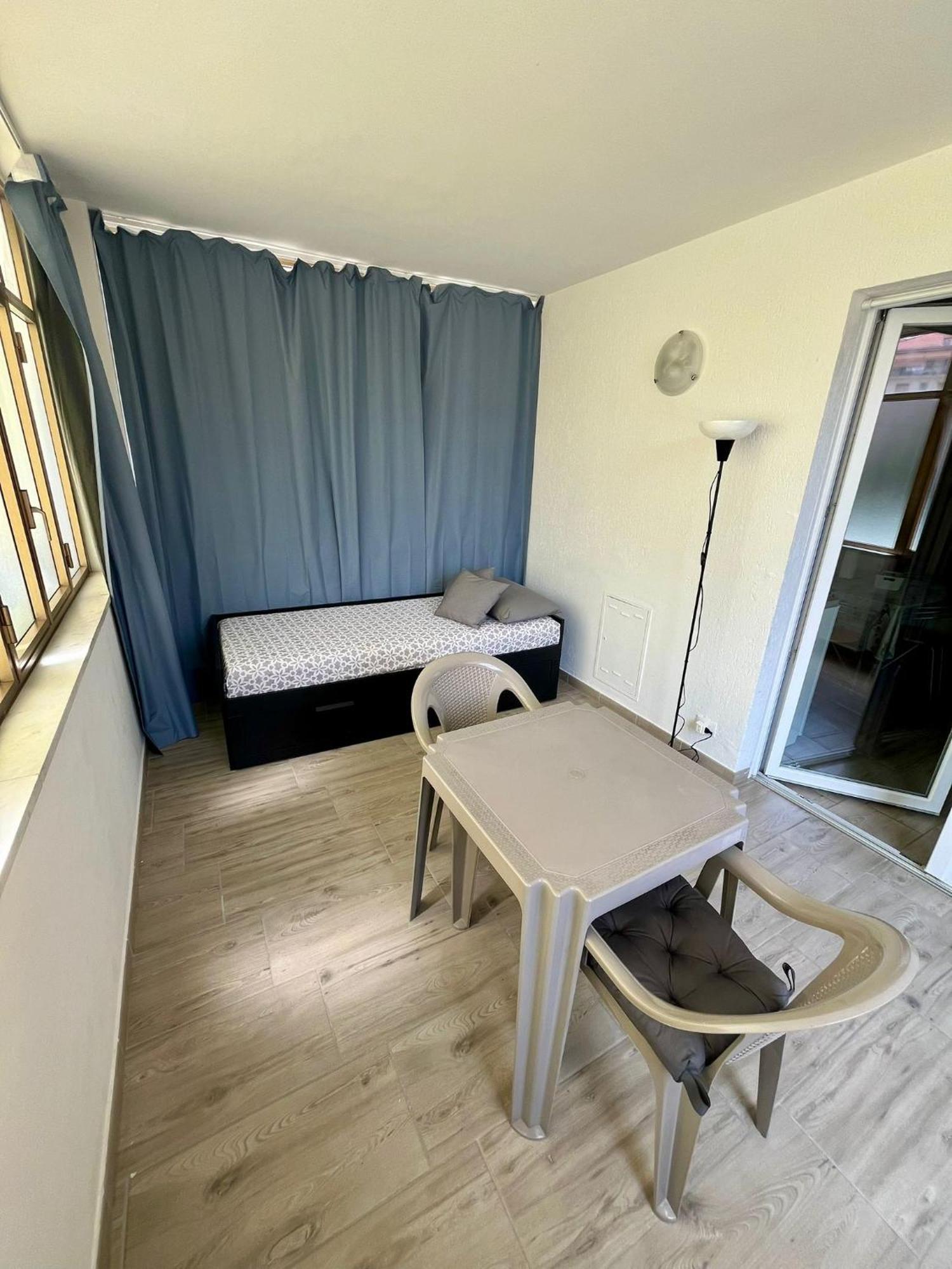Il Gattino Di Porto - Apt 3 - Monolocale Veranda Piscina إمبيريا المظهر الخارجي الصورة